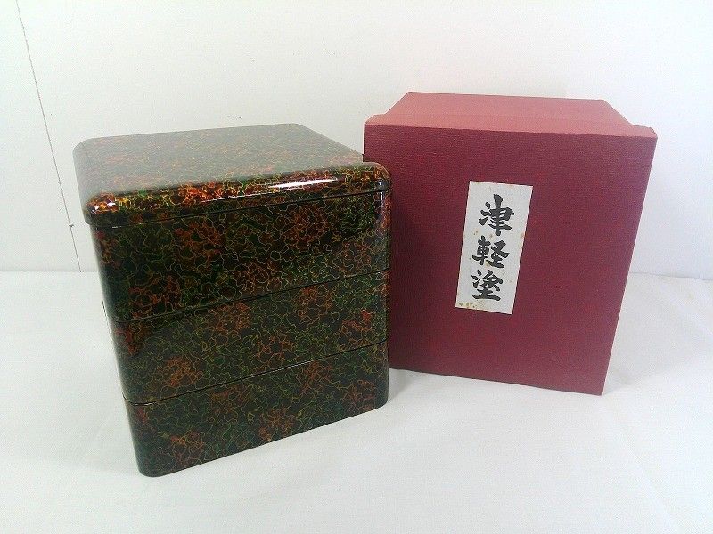 【超希少品】 津軽塗 （ラメ入り）　唐塗　提重　三段　重箱 s25g-260kn【中古】津軽塗 お重 3段重箱 唐塗り 箱付き 楽天市場