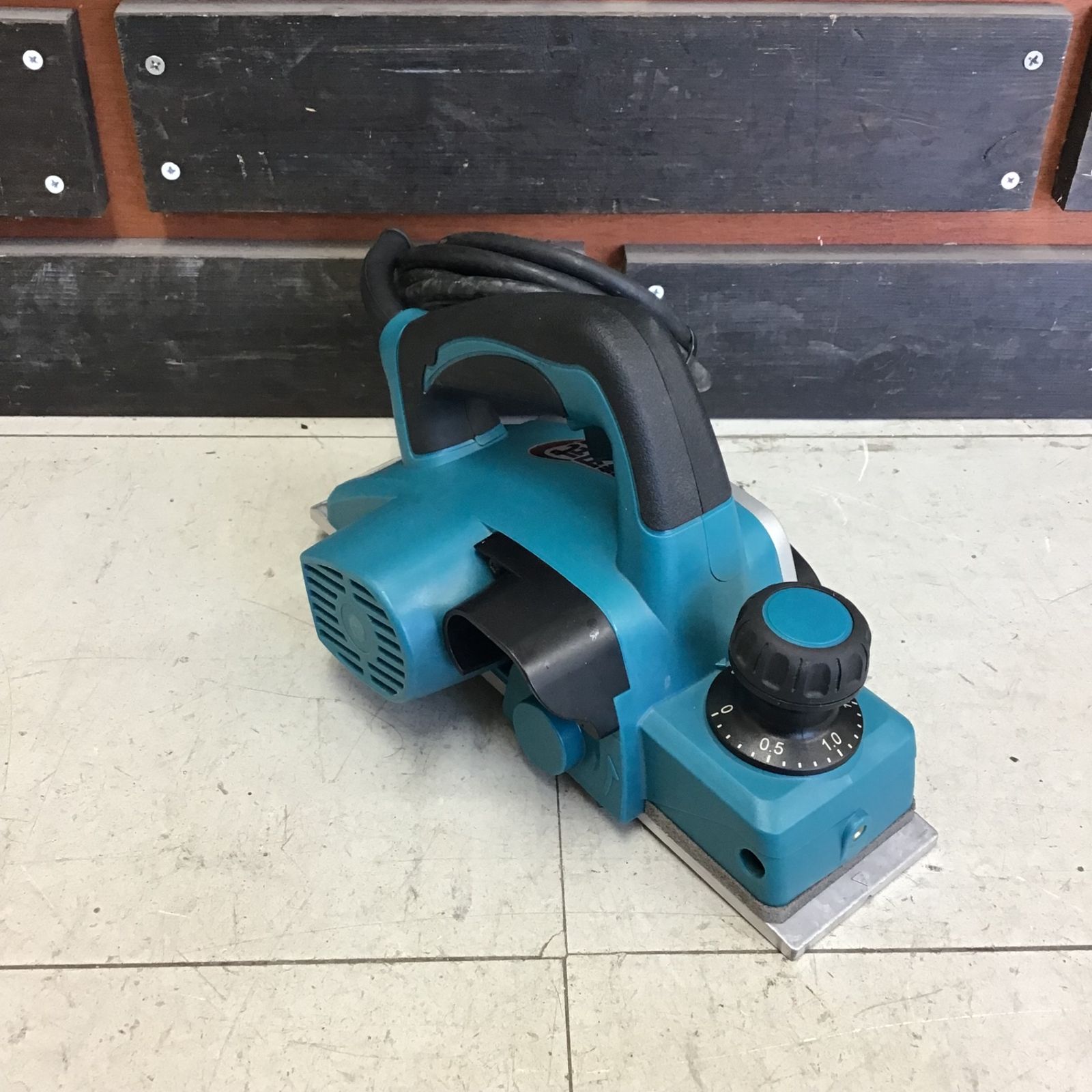 送料無料 】マキタ makita 電動カンナ KP0800ASP動作確認済☆マキタ 