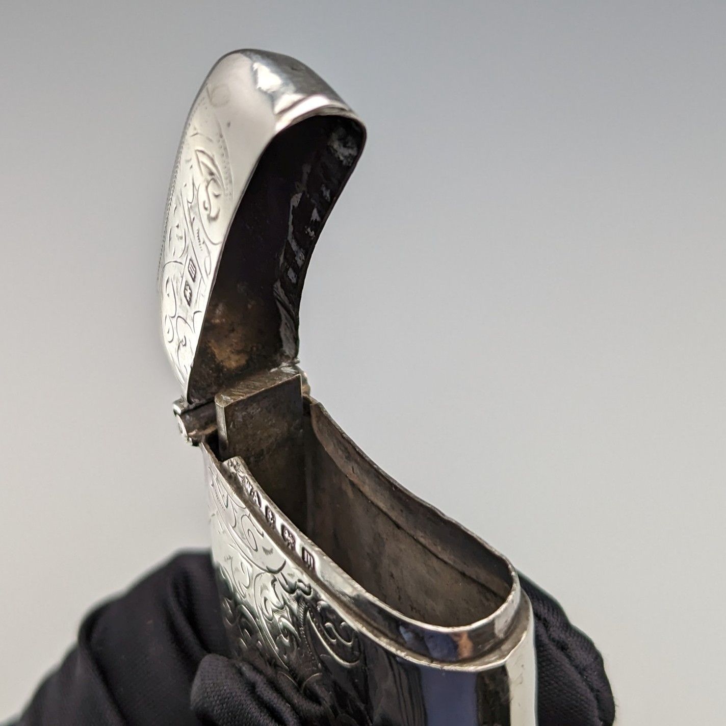 ◆ビンテージ スカル型 マッチケース 英国 真鍮製 ヴェスタケース アンティークヴェスタケース マッチケース イギリス シルバー