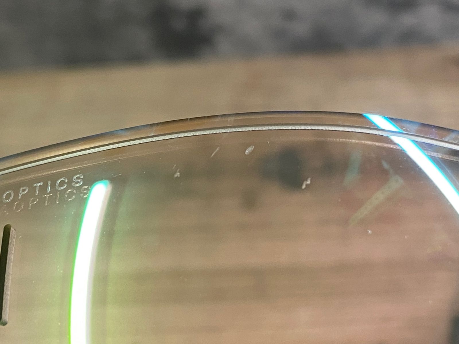 アルバオプティクス