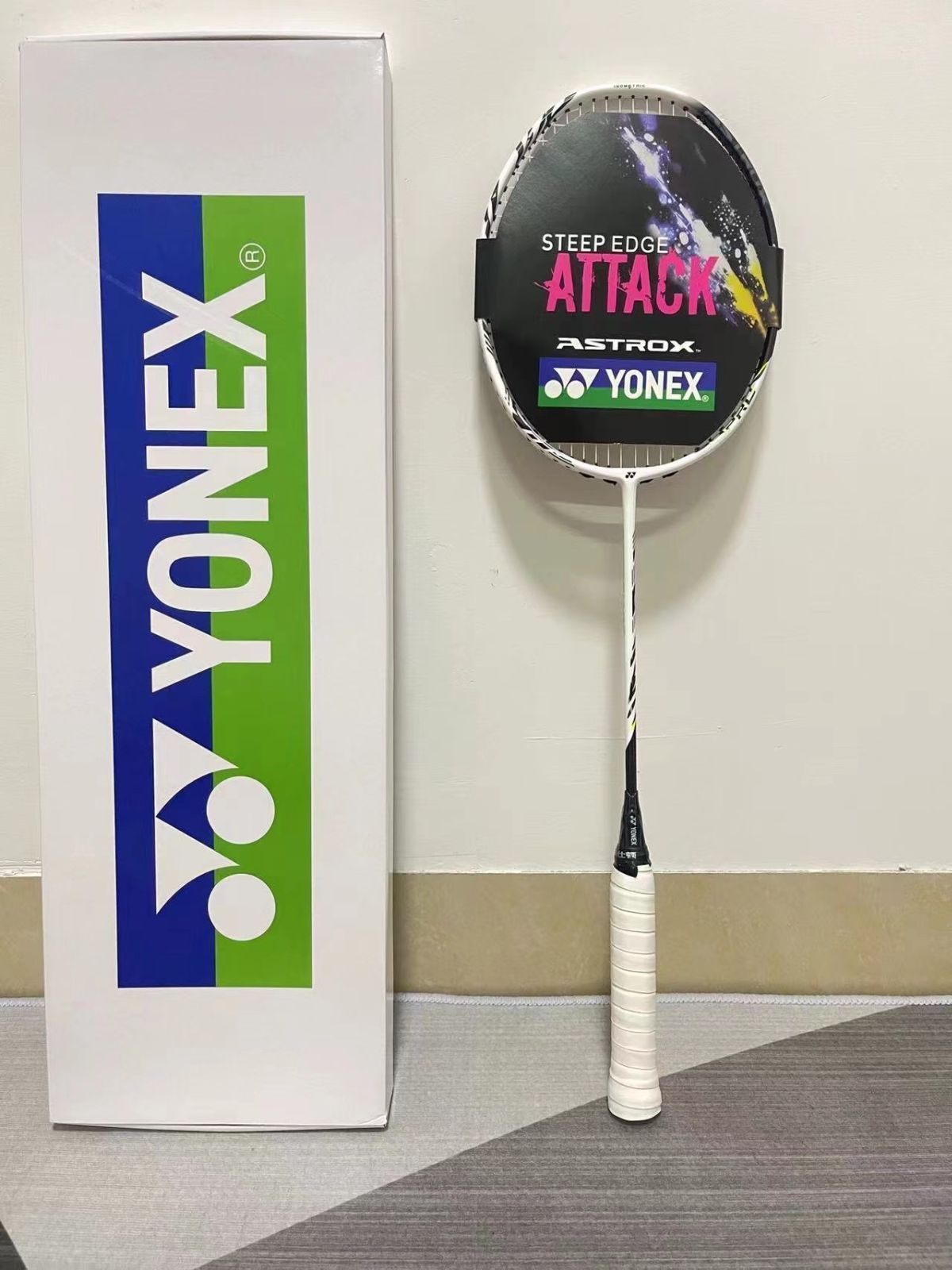 週末 YONEX ヨネックス バドミントン バドミントンラケット アストロクス99プロ AX99-P