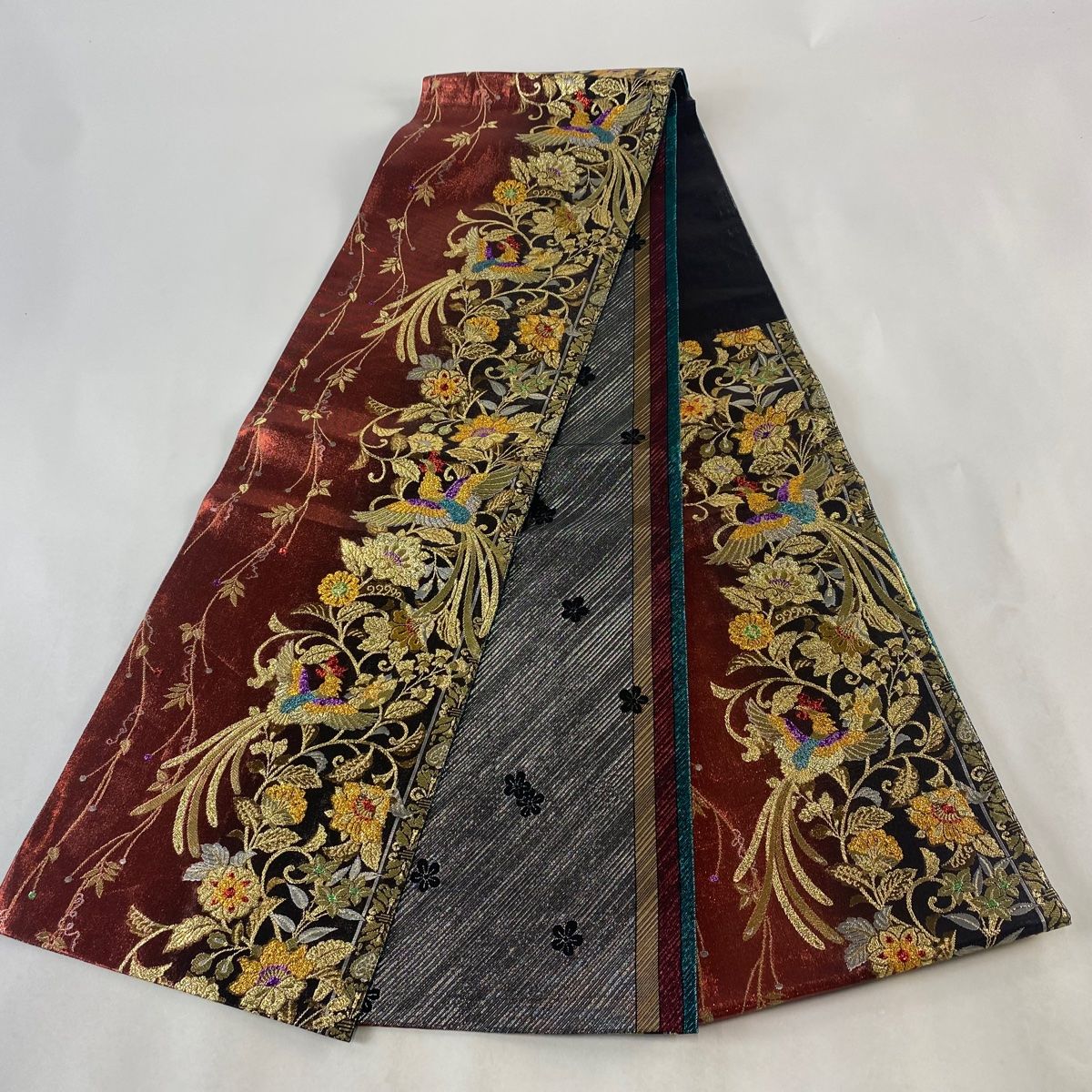 金銀糸箔正絹バッグ✨希少　美品 金銀糸箔正絹バッグ✨希少美品