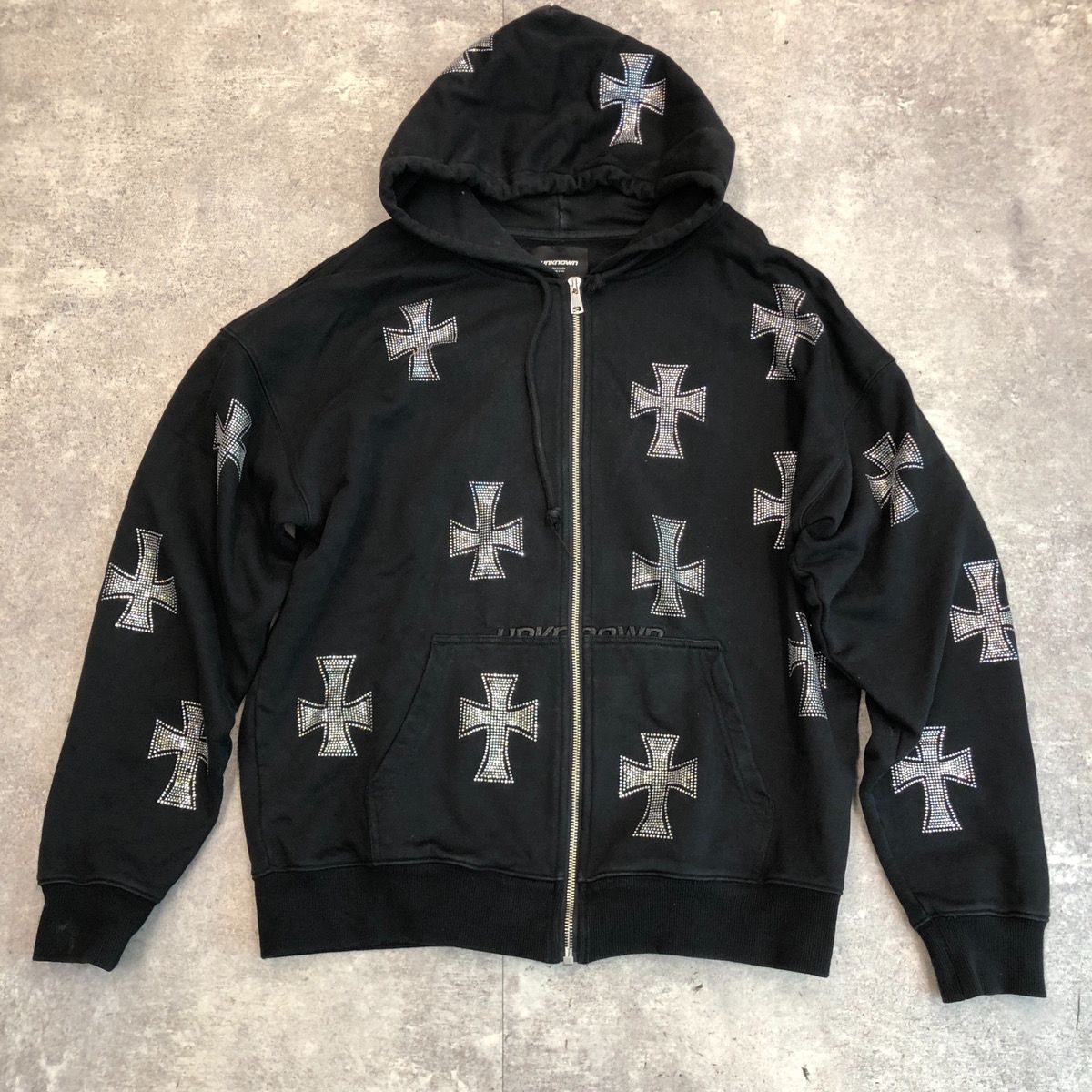 UNKNOWN LONDON アンノウン CROSS RHINESTONE - トップス