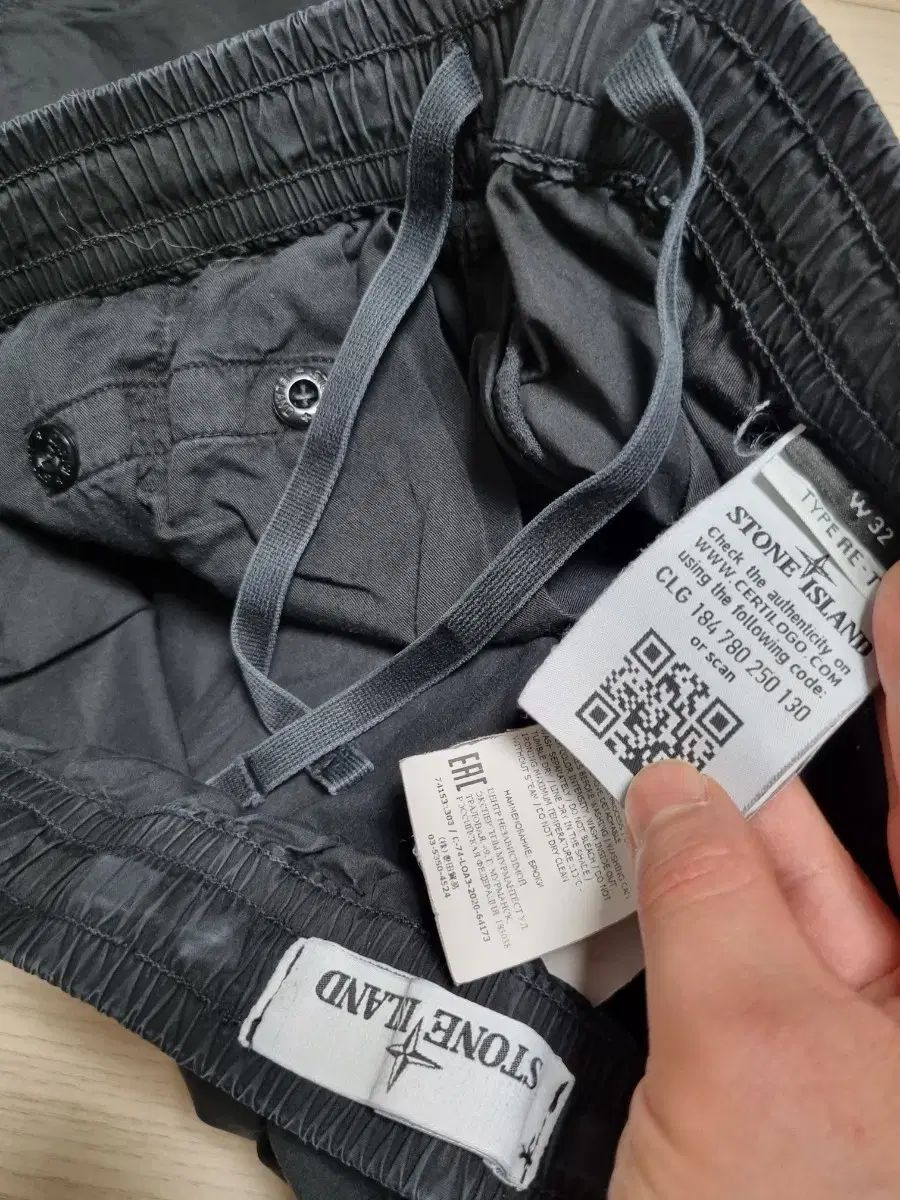  STONE ISLAND ストーンアイランド ジョガーパンツ カーゴパンツ ジョガーパンツ スウェットパンツ パンツ