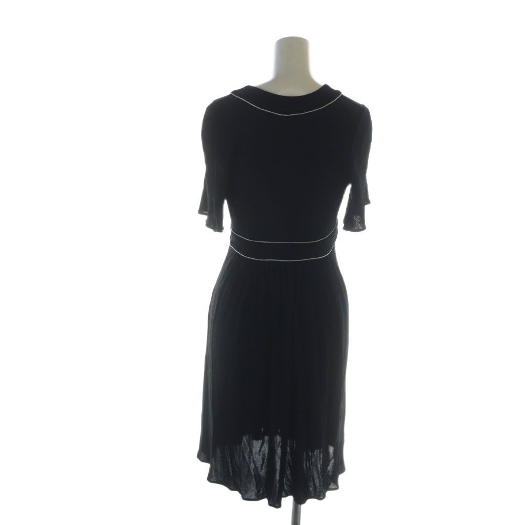 Vネック パイピング