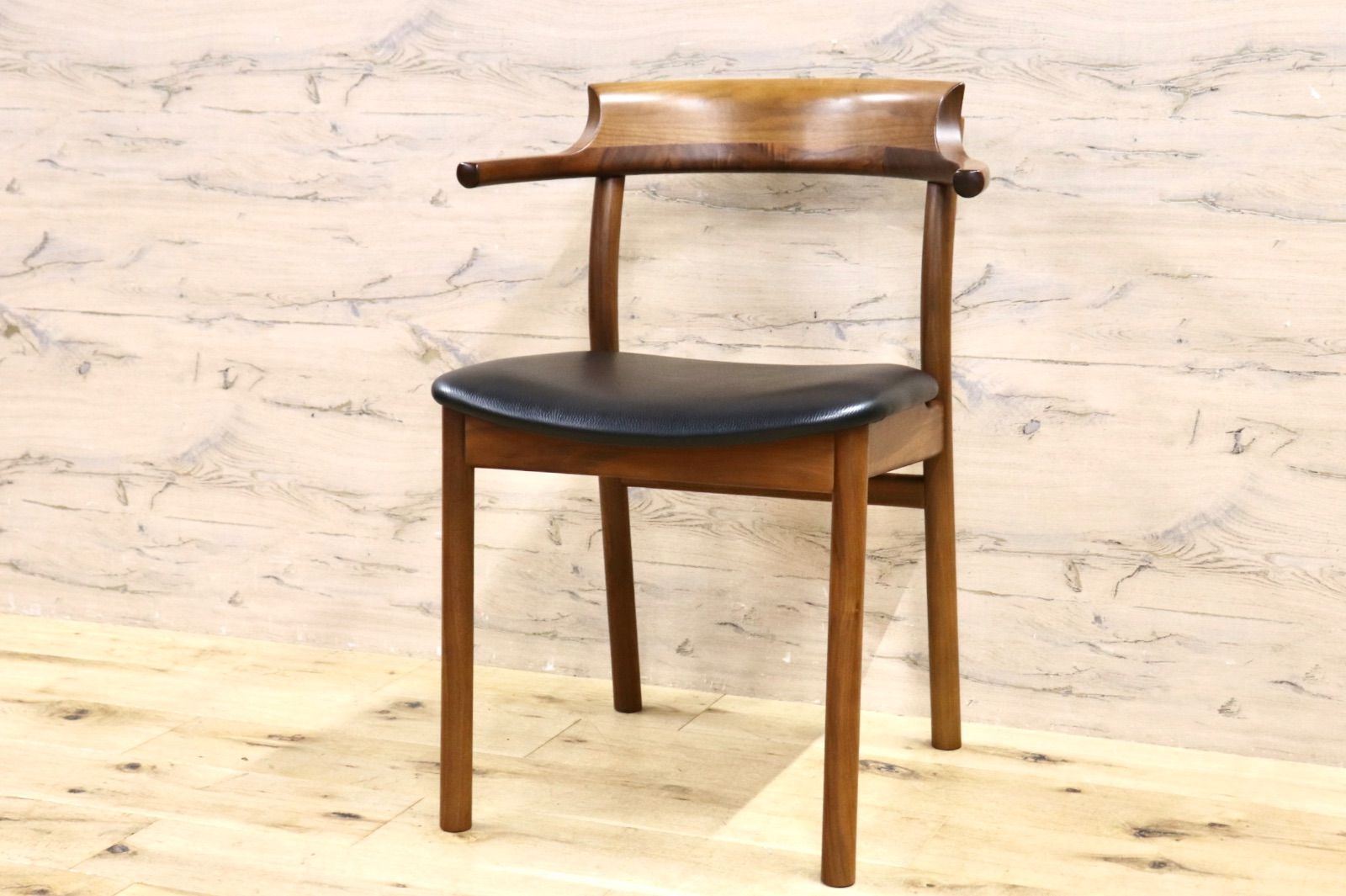 GMIK573C○ACTUS | アクタス SOUP アームチェア タイプC ダイニングチェア ウォールナット材 本革 レザー 北欧モダン 定価8.8万