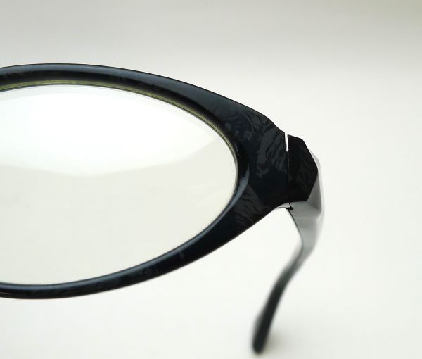 メルカリショップ限定セール・現品限り 20年前のレスザンヒューマンの