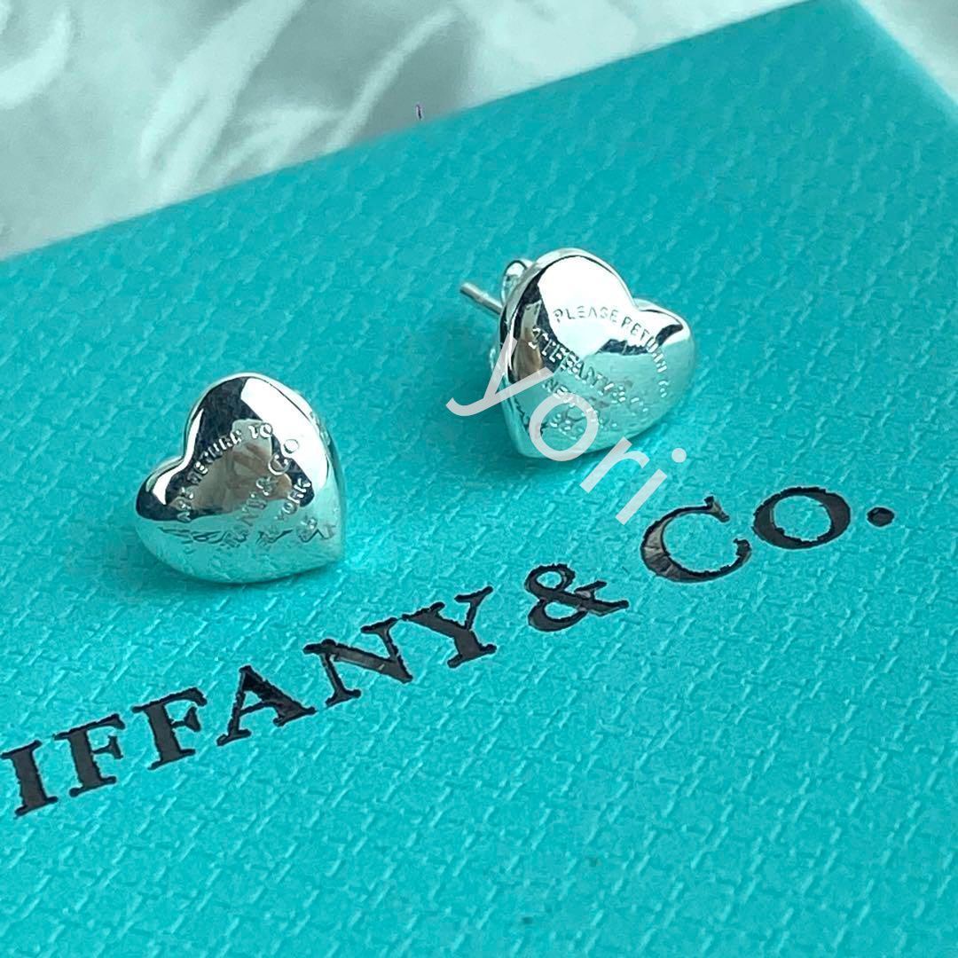 TIFFANY & Co. レディースRTTハートタグプレートピアス