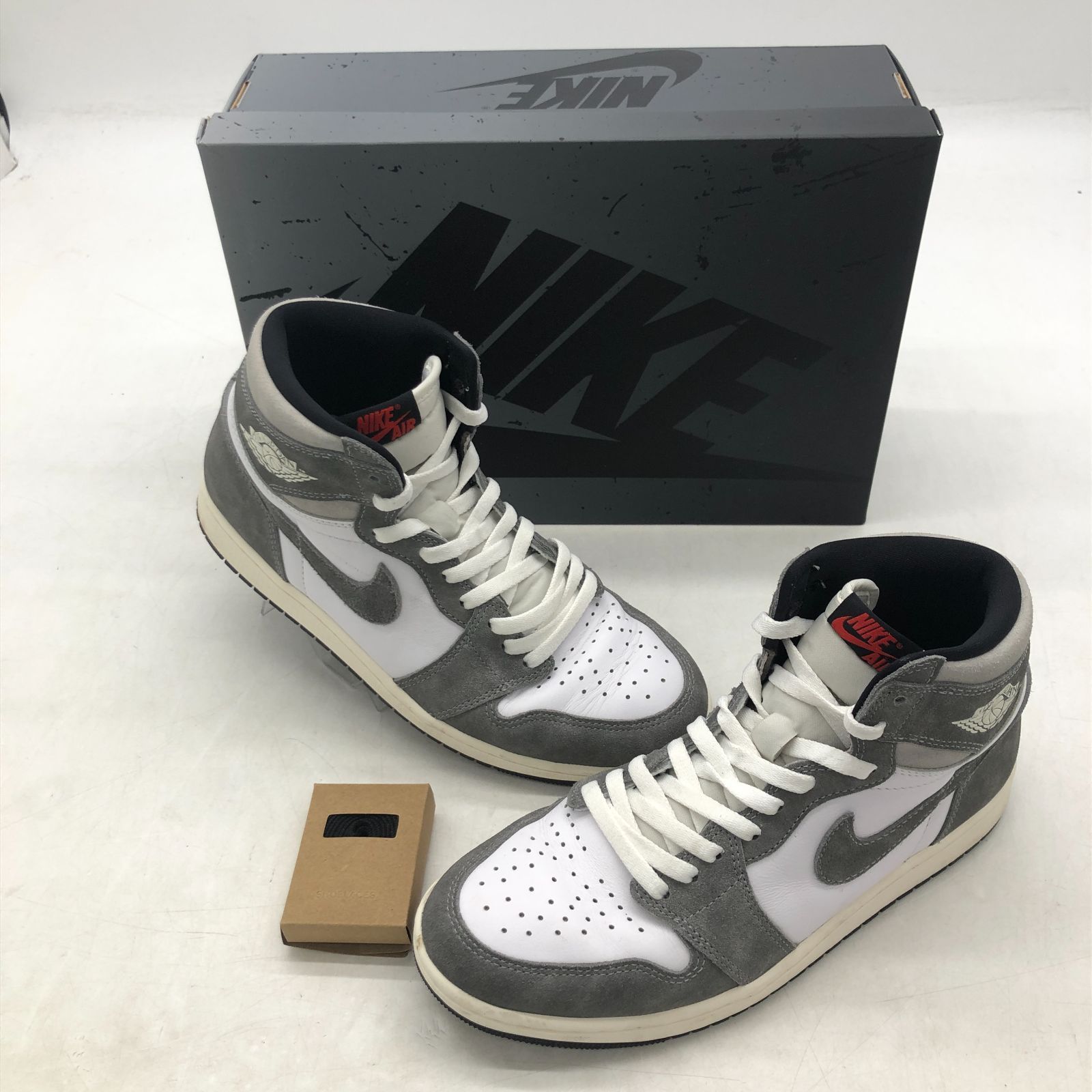 04ｍ2456∞※ NIKE ナイキ AIR JORDAN 1 RETRO HIGH OG エアジョーダン1 レトロ ハイOG スモークグレー  DZ5485-051 ブラック ファイヤレッド 27.5ｃｍ スニーカー ハイカット 替え紐・箱あり 中古品 - メルカリ