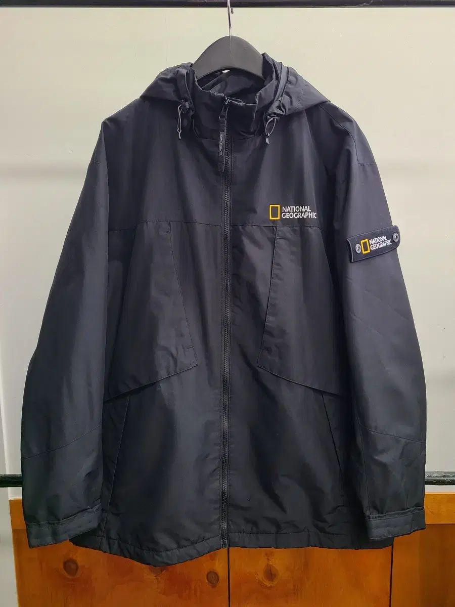【雷市場（ポンジャン）商品韓国直送】 National Geographic(ナショナルジオグラフィック) ヘリテージ ウインドブレーカー ジャケット