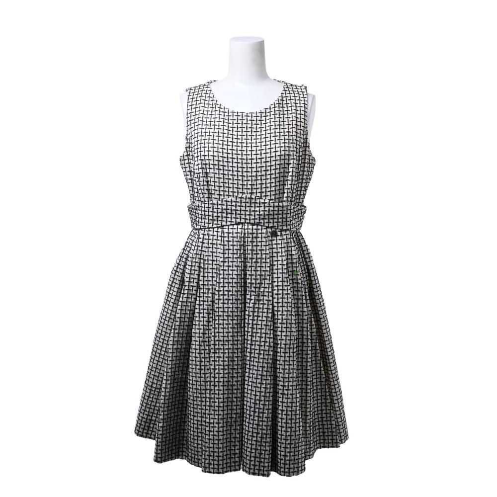 CHANEL 10P P37601V27334 シルク混 ノースリーブ ワンピース - メルカリ 