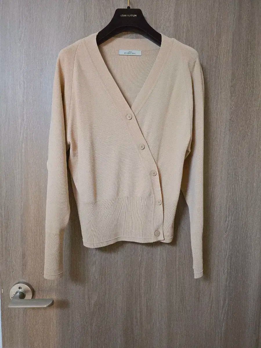 ラインスタジオONE アシメントリーカーディガン