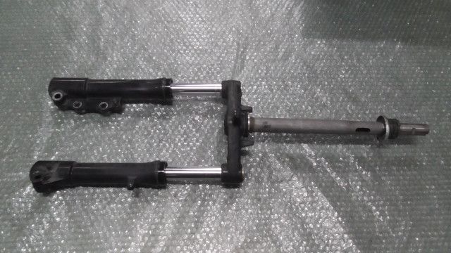 グランドアクシス100 SB06J の フロントフォークセット 1745369362