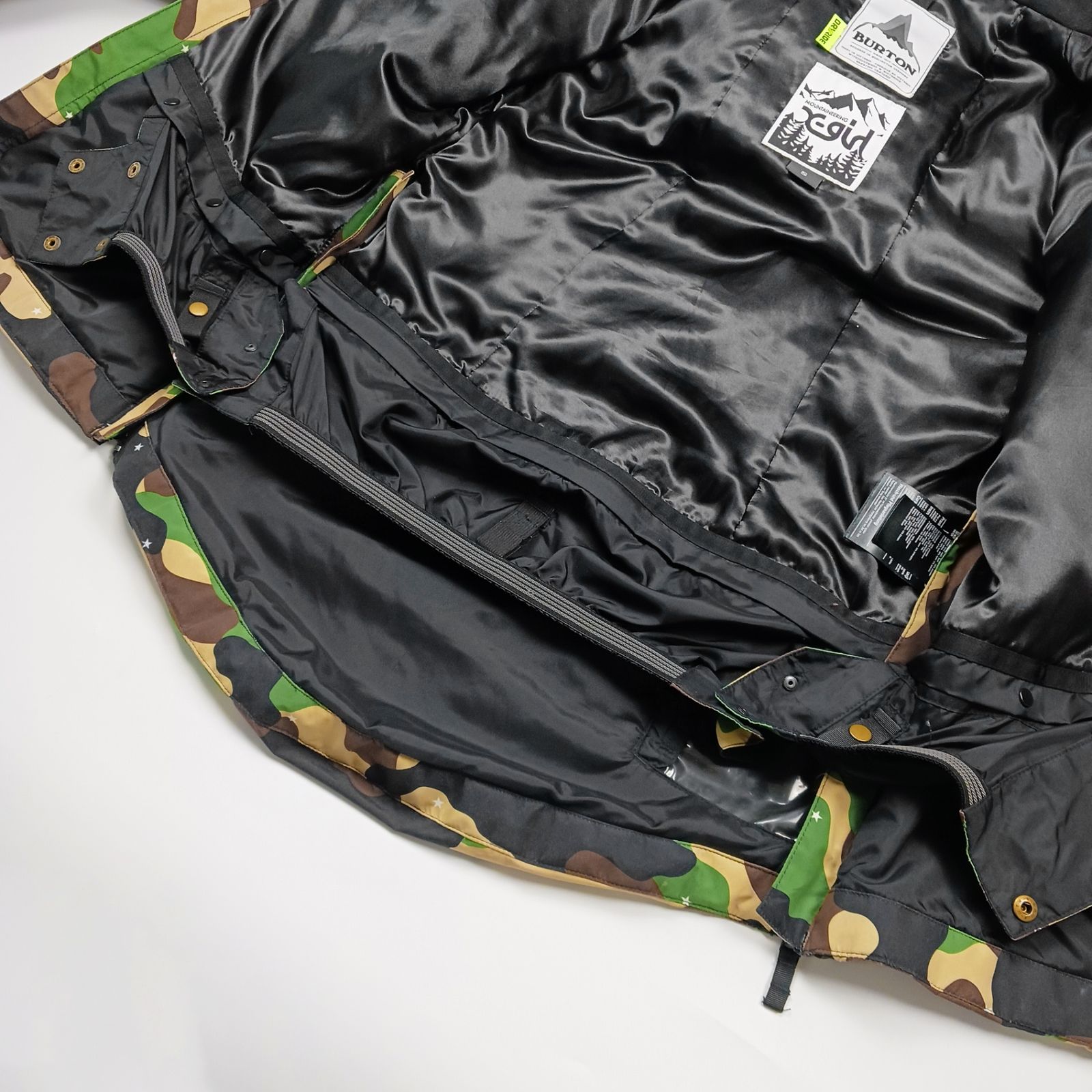 X-girl ×BURTON スノーボードジャケット カモフラ S レディース - メルカリ