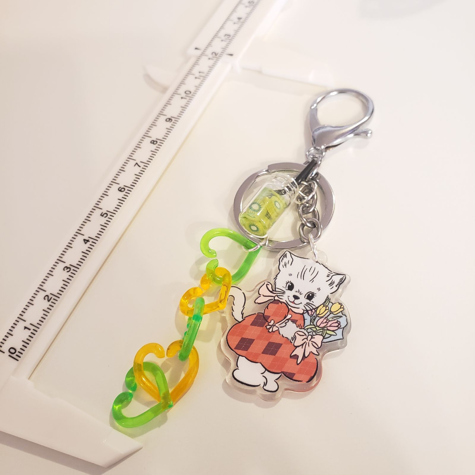 レトロ ねこ ジャラジャラキーホルダー バッグチャーム 猫ちゃん