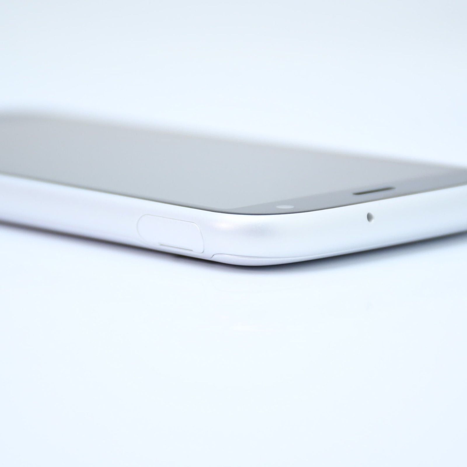 液晶美品＊電池良好】SIMフリー 節約 docomo スマートフォン F-52B