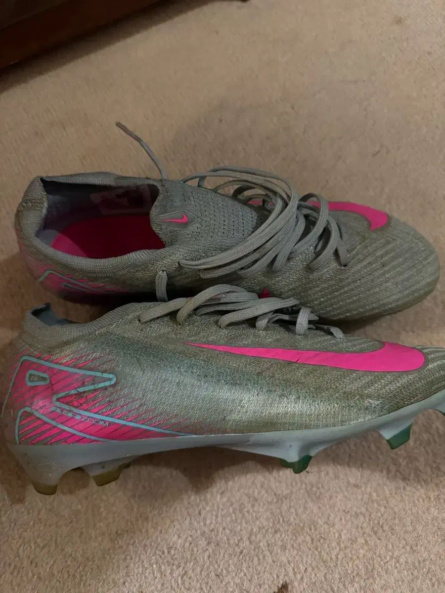 ナイキ マーキュリアル ヴェイパー 255 FG