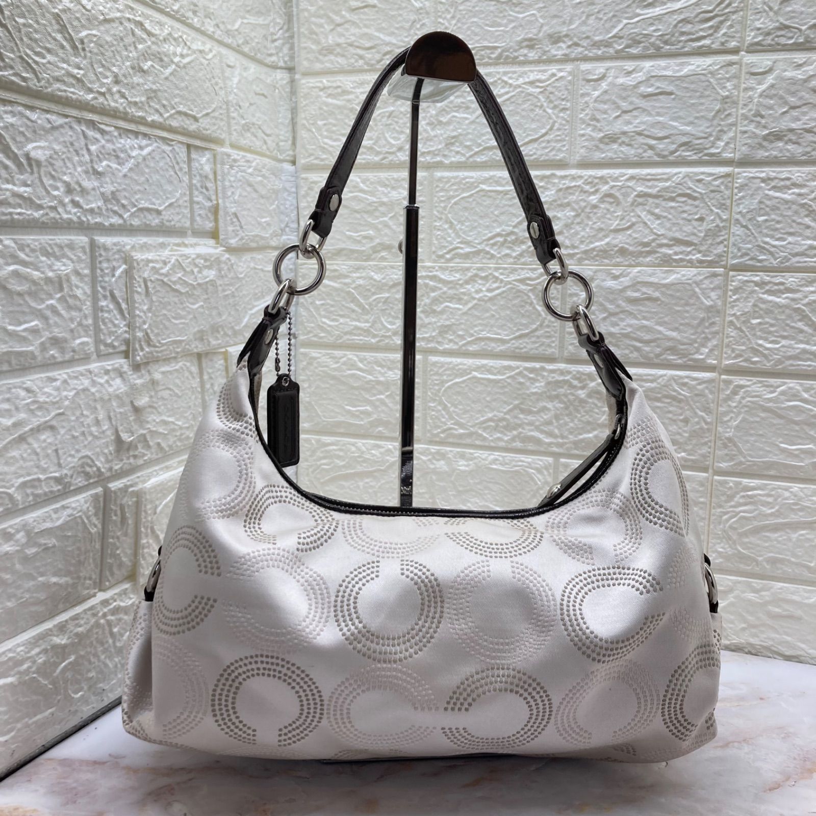 COACH ハンドバッグ F20031 極美品❣️ COACH ❣️コーチ F20031 オプアート キャンバス