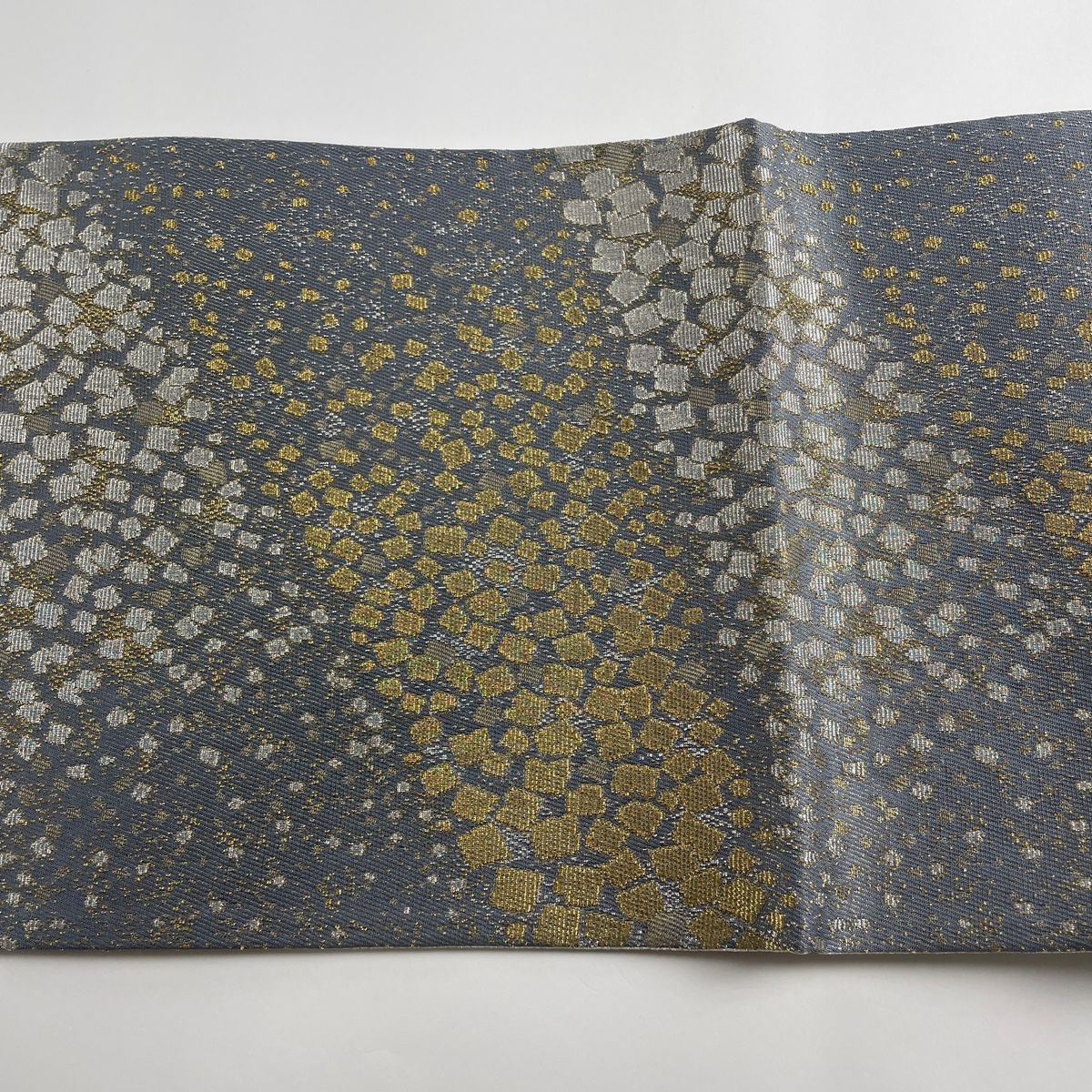 袋帯 六通 曲線 色紙散らし 25M105f 袋帯 美品 名品 箔散らし 幾何学模様 金銀糸 灰色 六通 正絹