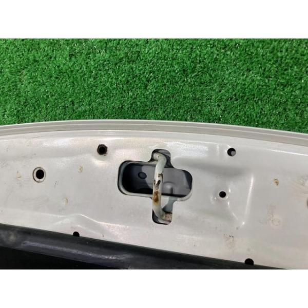 専用ページ イスト NCP65 ボンネット・フードパネル F LエディションHID 4WD 53301