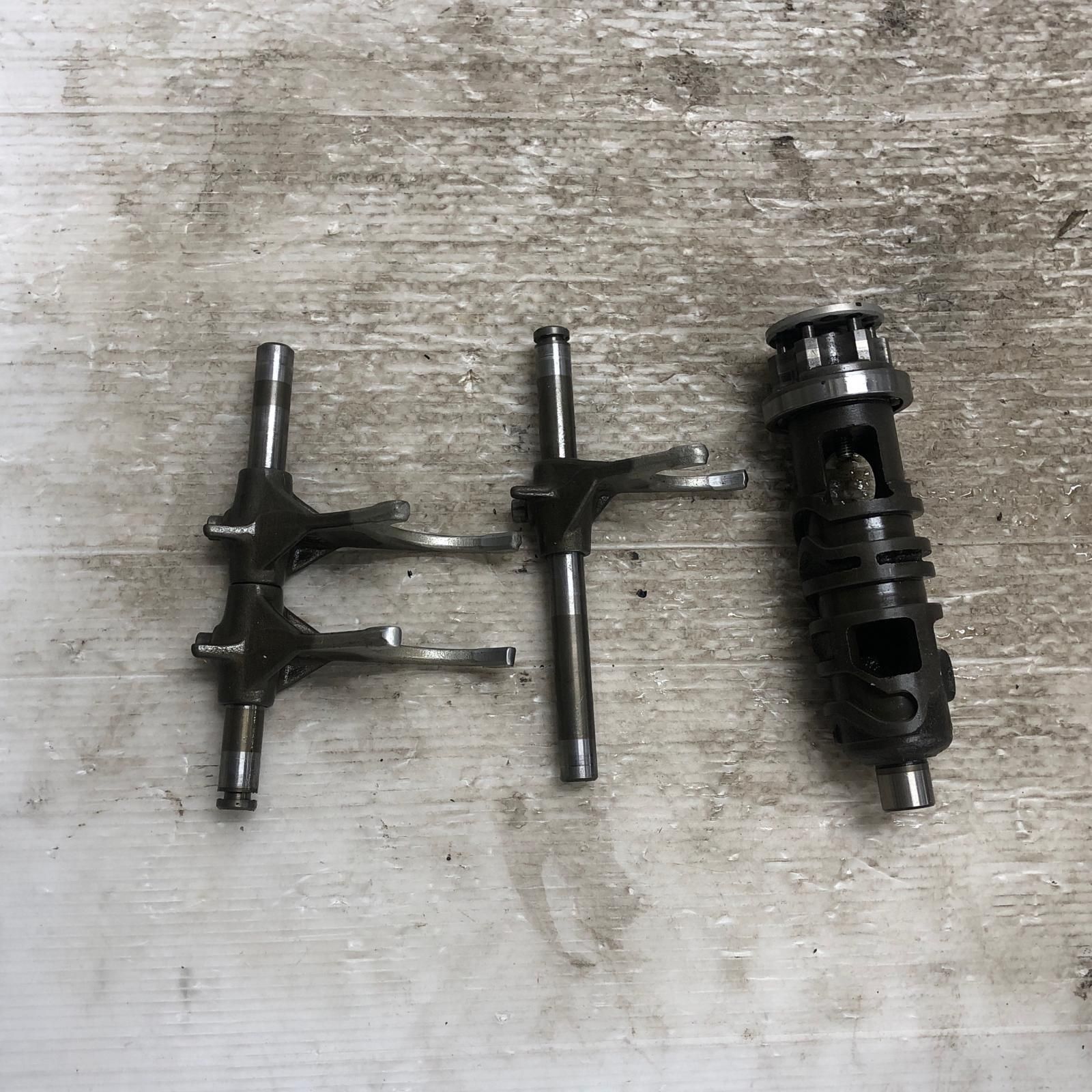 KAWASAKI ゼファー1100 ZRT10A シフトドラム カワサキ