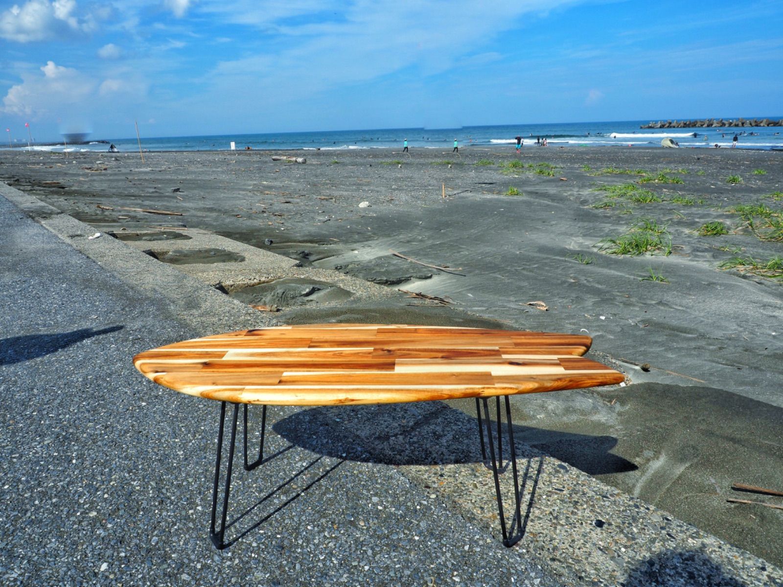 ☆サーフボードテーブル☆折り畳み式☆一点物☆西海岸インテリア☆(縦木目・無地)