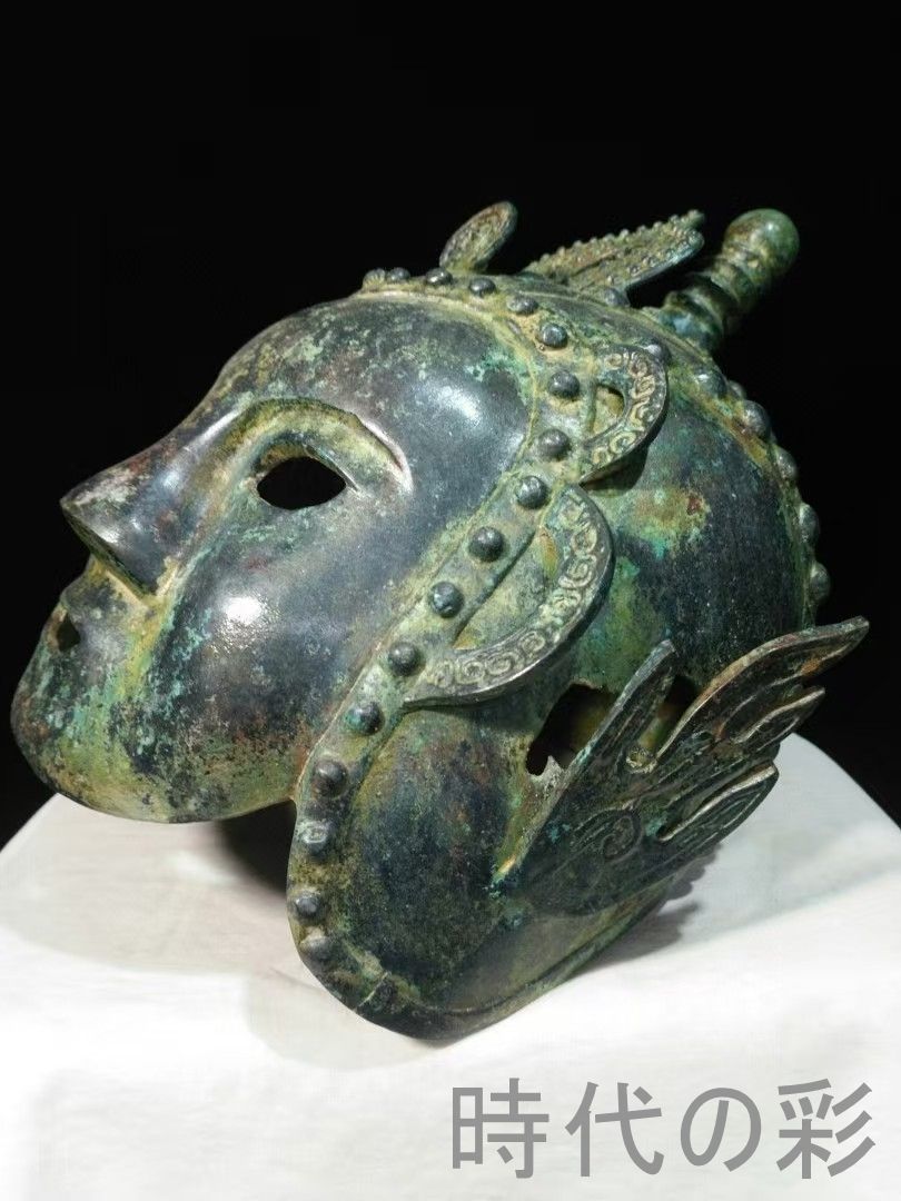 春秋青銅頭兜皇冠面具 軍事具