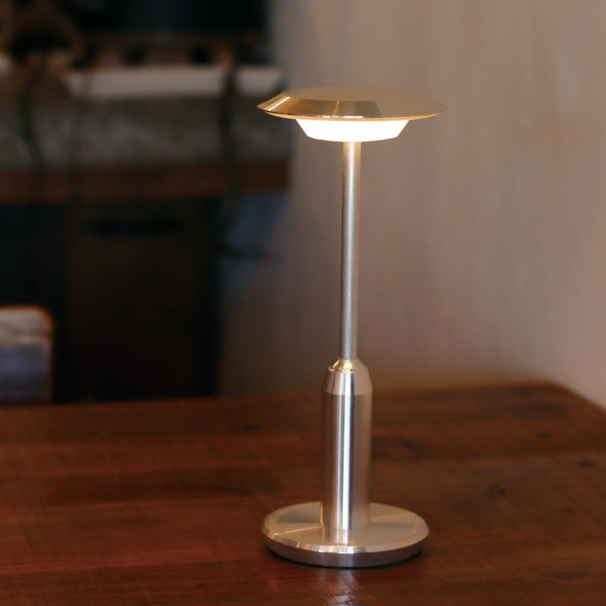 LED ブラケットライト x4 LED ブラケットライト x4 楽天市場】OLIGHT(オーライト) WARRIOR X 4