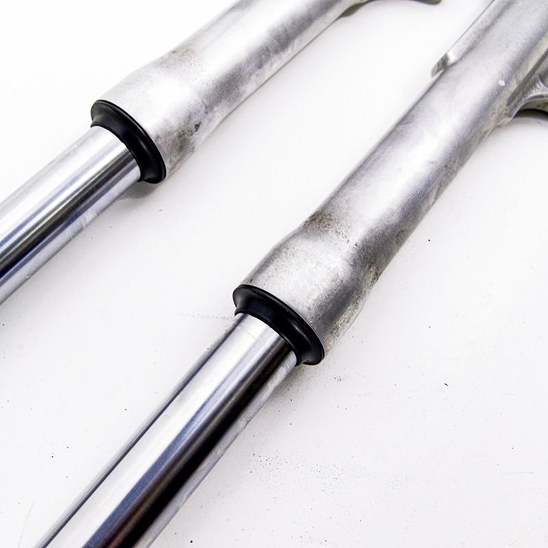 フロントフォーク