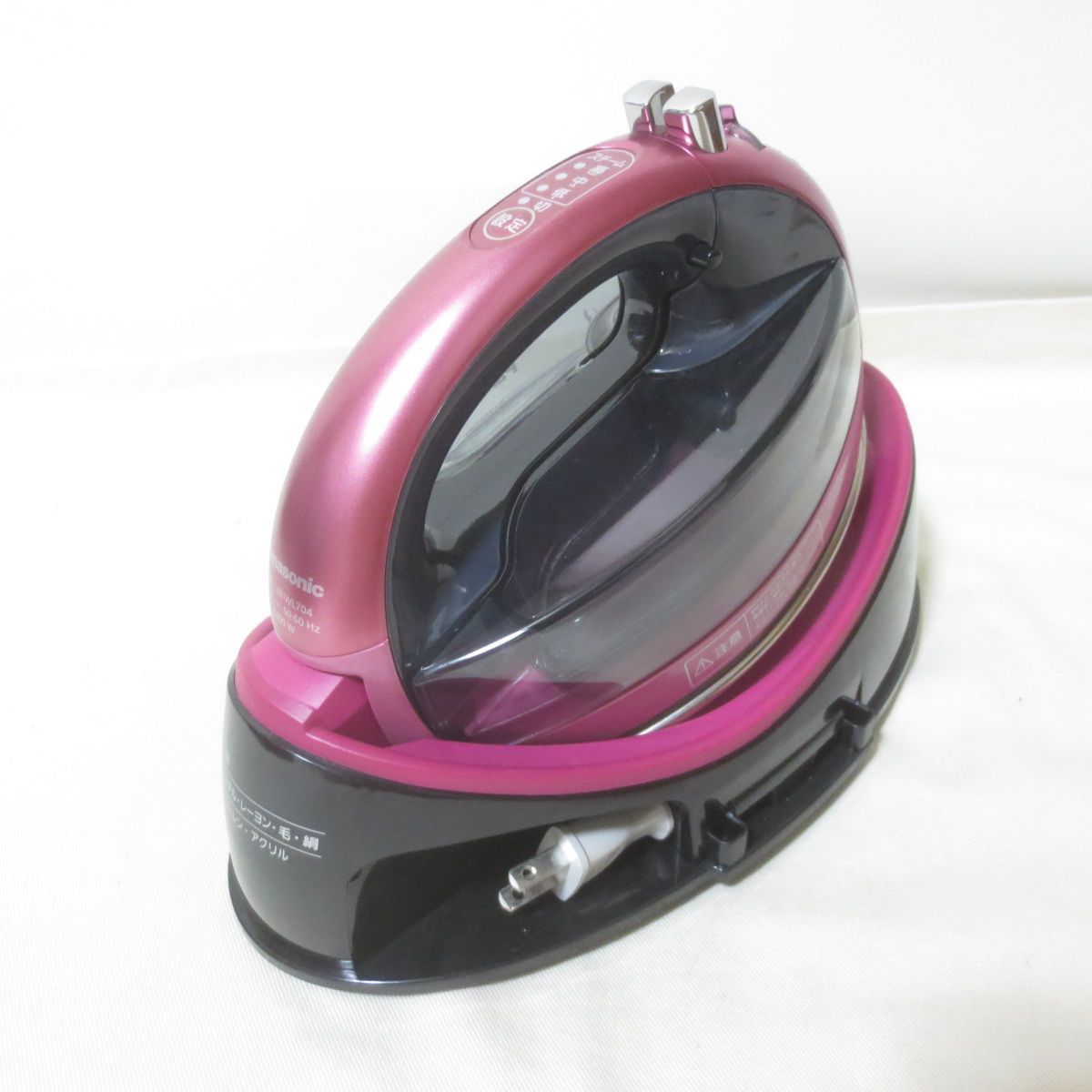 W464 美品 Panasonic パナソニック コードレススチームアイロン
