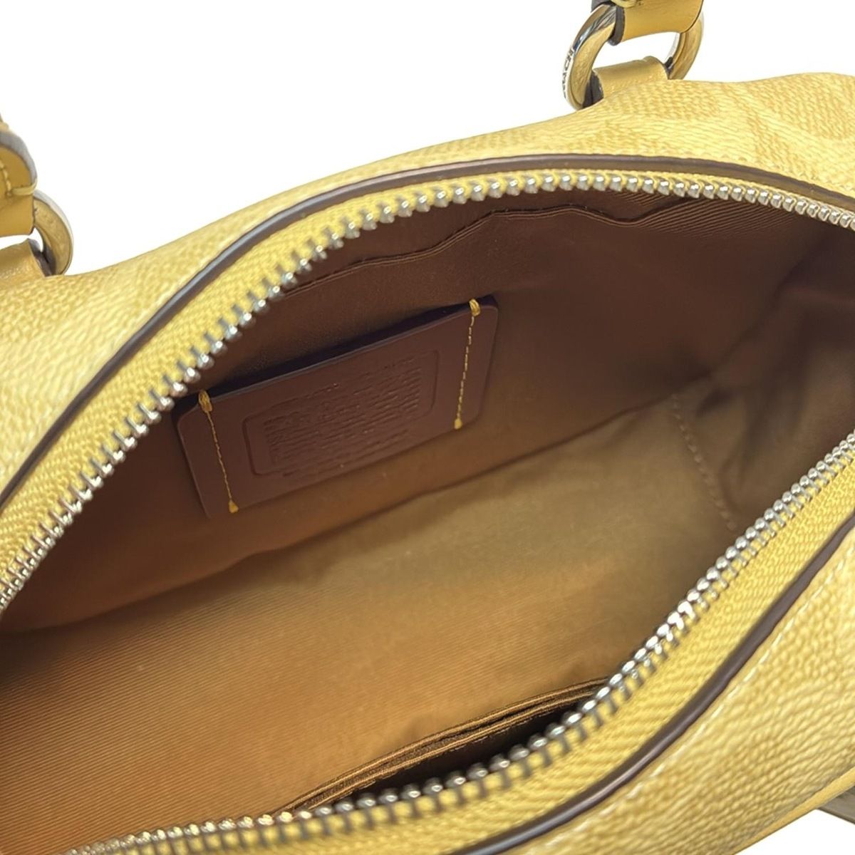 コーチ ハンドバッグ美品 サッチェル クロスボディ バッグ  