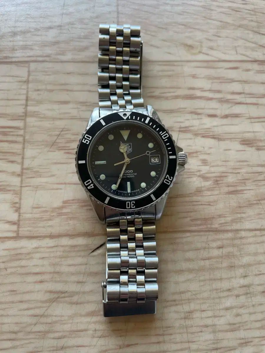 TAG Heuer タグホイヤー プロフェッショナル 1000