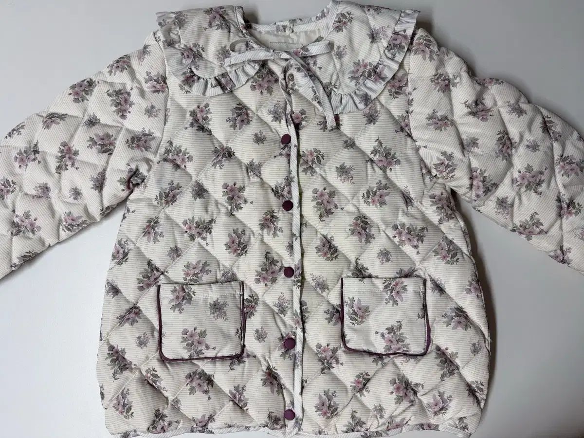 シュシュアンクラ ダウンジャケット ベスト 6 y