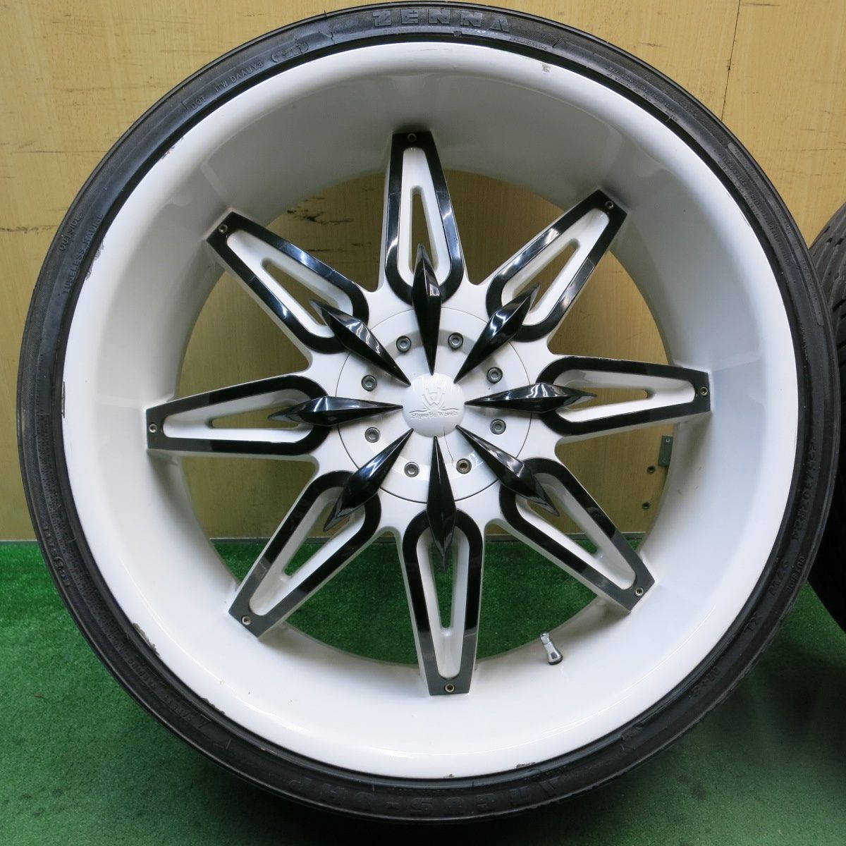 バリ溝 9.5分 Hipnotic DIVA 255 30R24 ゼナ ARGUS-UHP ハイダ Racing HD921 ヒプノティック ディーバ 24インチ PCD114.3 5H 5091701AKノ