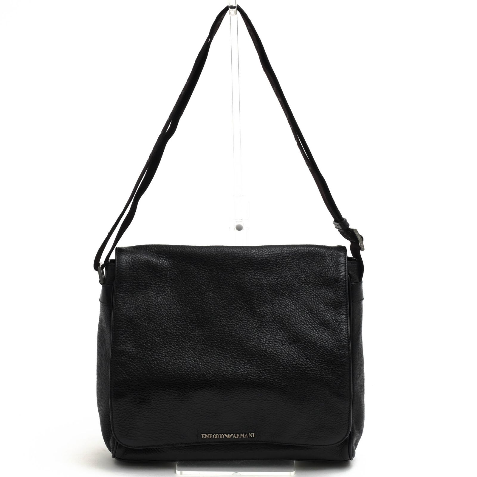 Emporio Armani ブラック ショルダーバッグ【新品】 EMPORIO ARMANI ブラックレザーショルダーバッグ