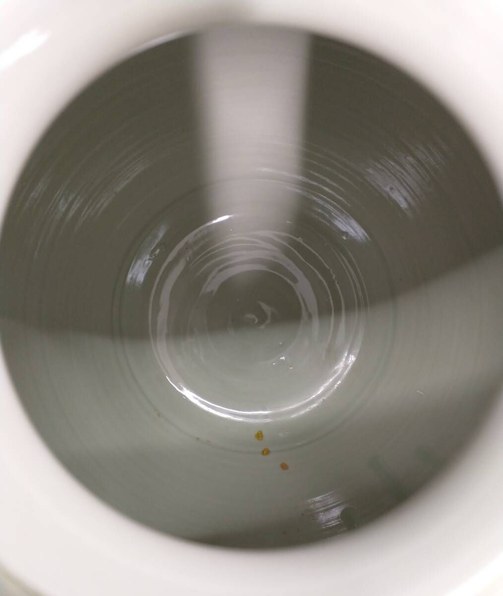 A638 九谷焼 谷敷正人 扁壺花瓶 花入 雅彩 千羽鶴紋 金彩 共箱