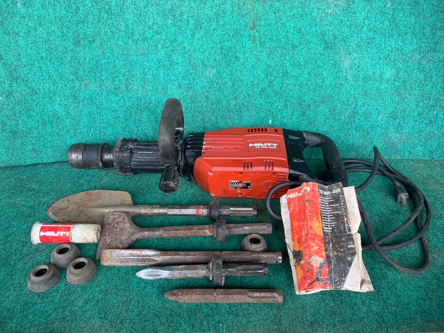 埼玉県発 HILTI ヒルティ TE905-AVR 電動ハンマ ケース付