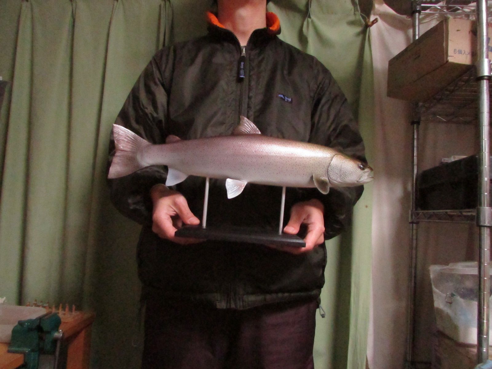 ハンドメイド　46cmイトウ 魚模型　フィギュア　レプリカ　怪魚　釣り ハンドメイド 自作 46cmイトウ 怪魚 釣り フィギュア