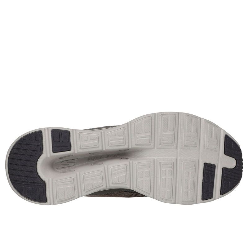 スポーツカジュアルシューズ