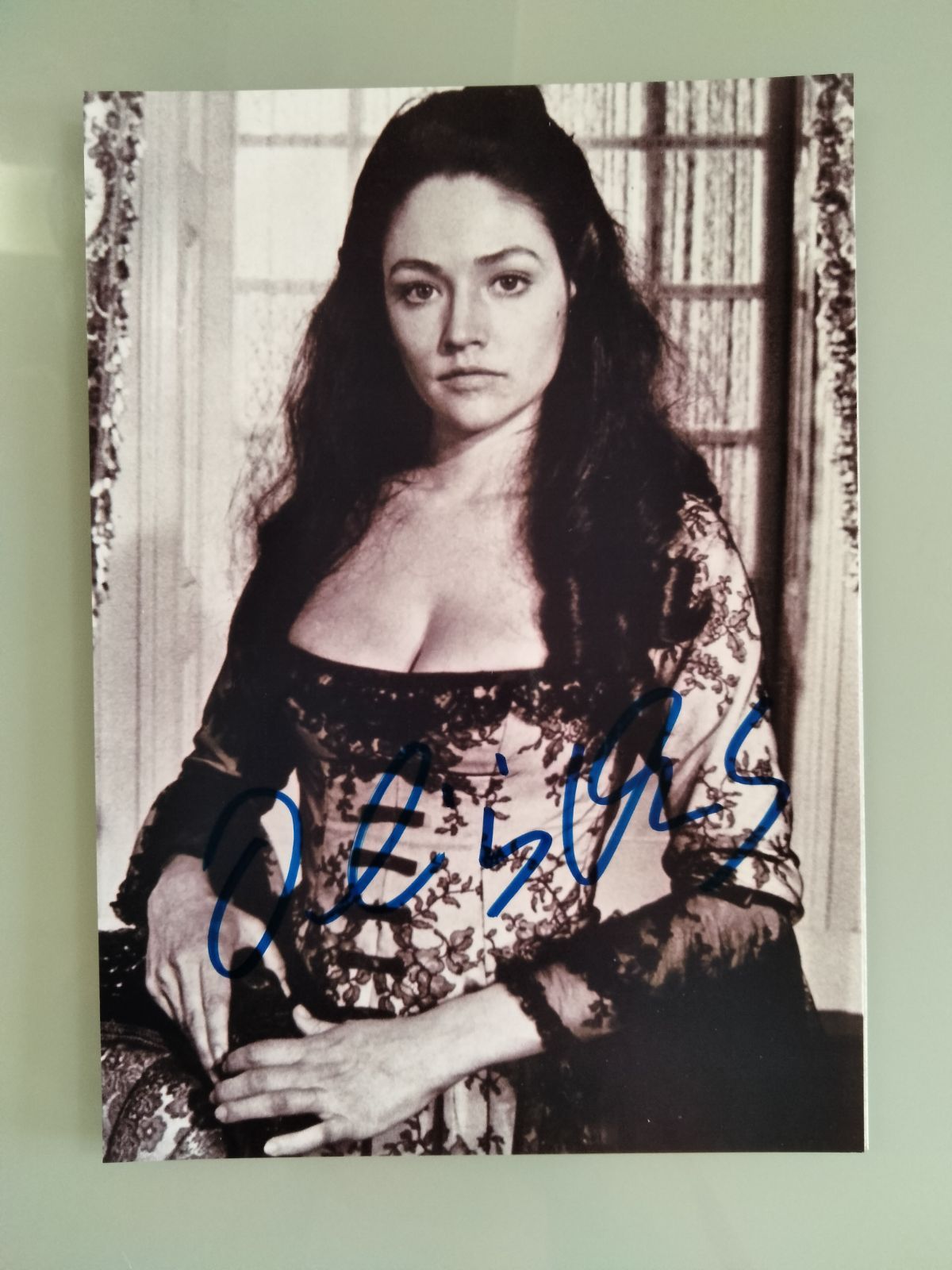 オリヴィア・ハッセー直筆サイン入り2Lサイズ写真…Olivia Hussey…暗闇 