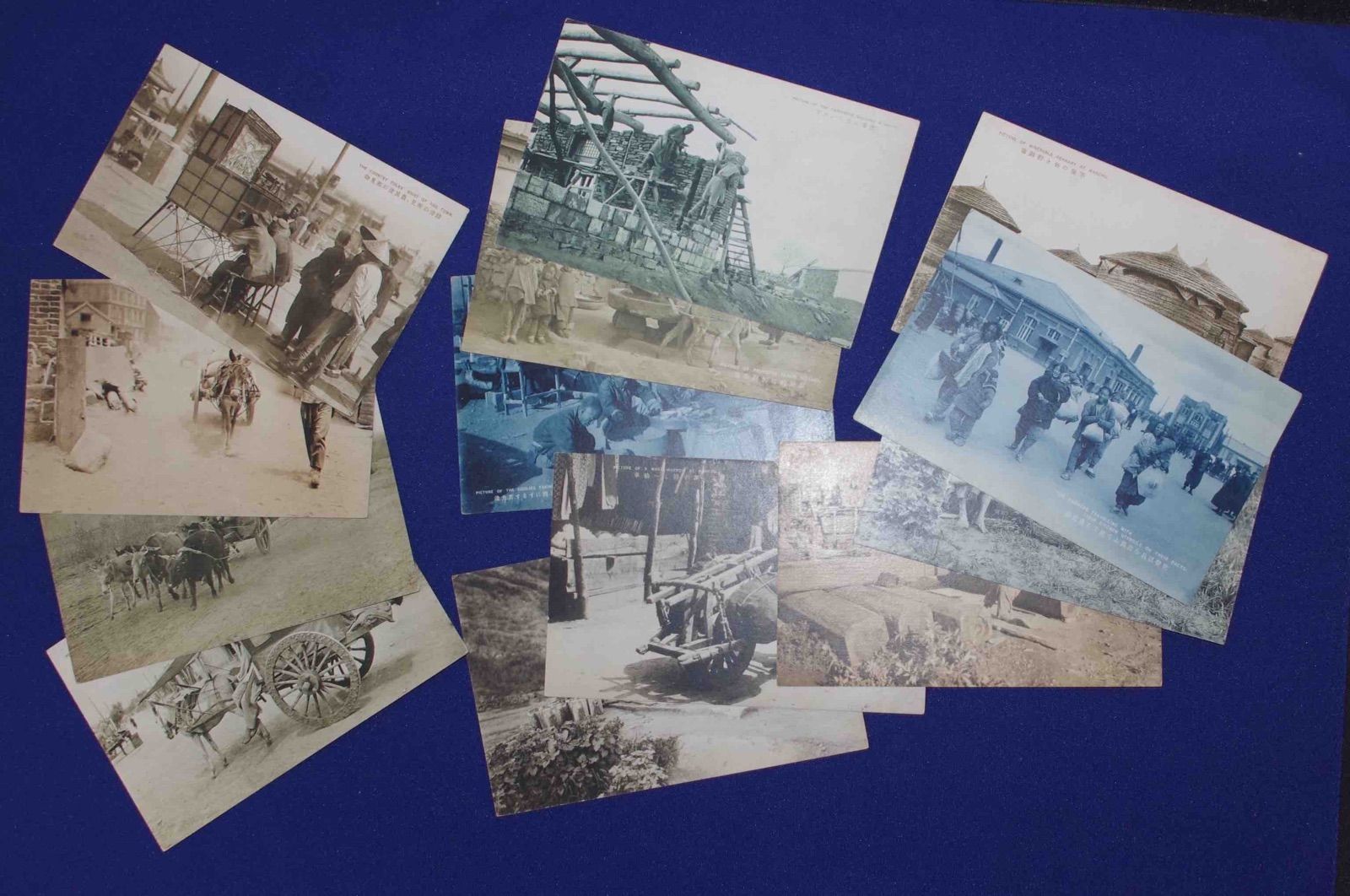 満州風俗 13枚セット 馬炎天の下に働く苦力 黄塵の中に馬車を駆る苦力 先祖伝来の乗用馬車ほか ◆戦前 PC187