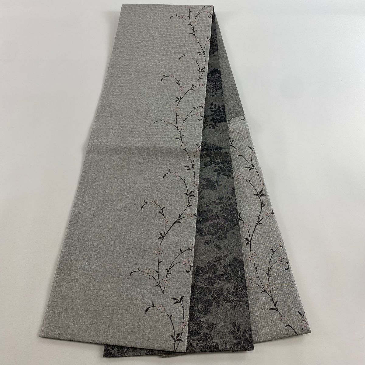 A26 美品　袋帯　綴れ　花草 A26 美品 袋帯 綴れ 花草 - メルカリ