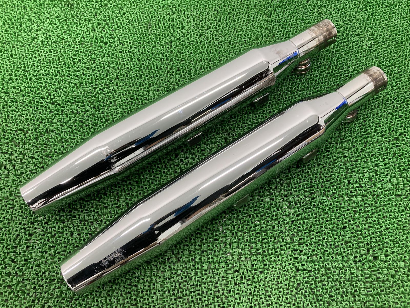 XL883L サイレンサーマフラー 64853-04/64854-04 ハーレー 純正 中古