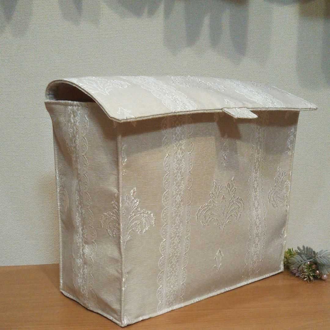 ハンドメイド BOX型 蓋付き 布バスケット 大 刺繍 ベージュ - マミー