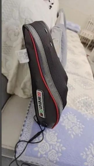 マッサージ器 小型 女性 マッサージ枕 全身 腰 足 背中 肩 首 電熱 マッサージ器 マッサージ機 小型 ネックマッサージャー プレゼント温熱 ems 敬老の日 父の日