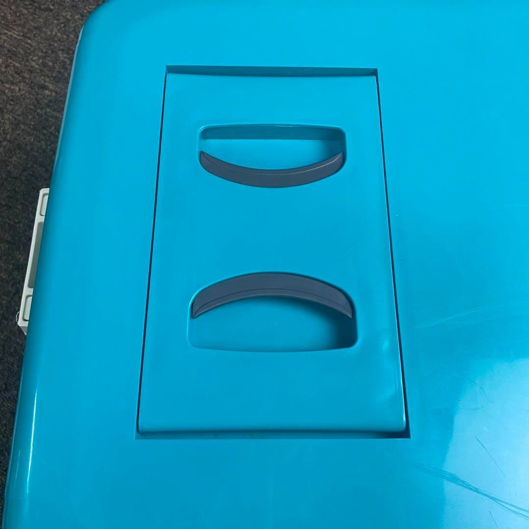 クーラーボックス