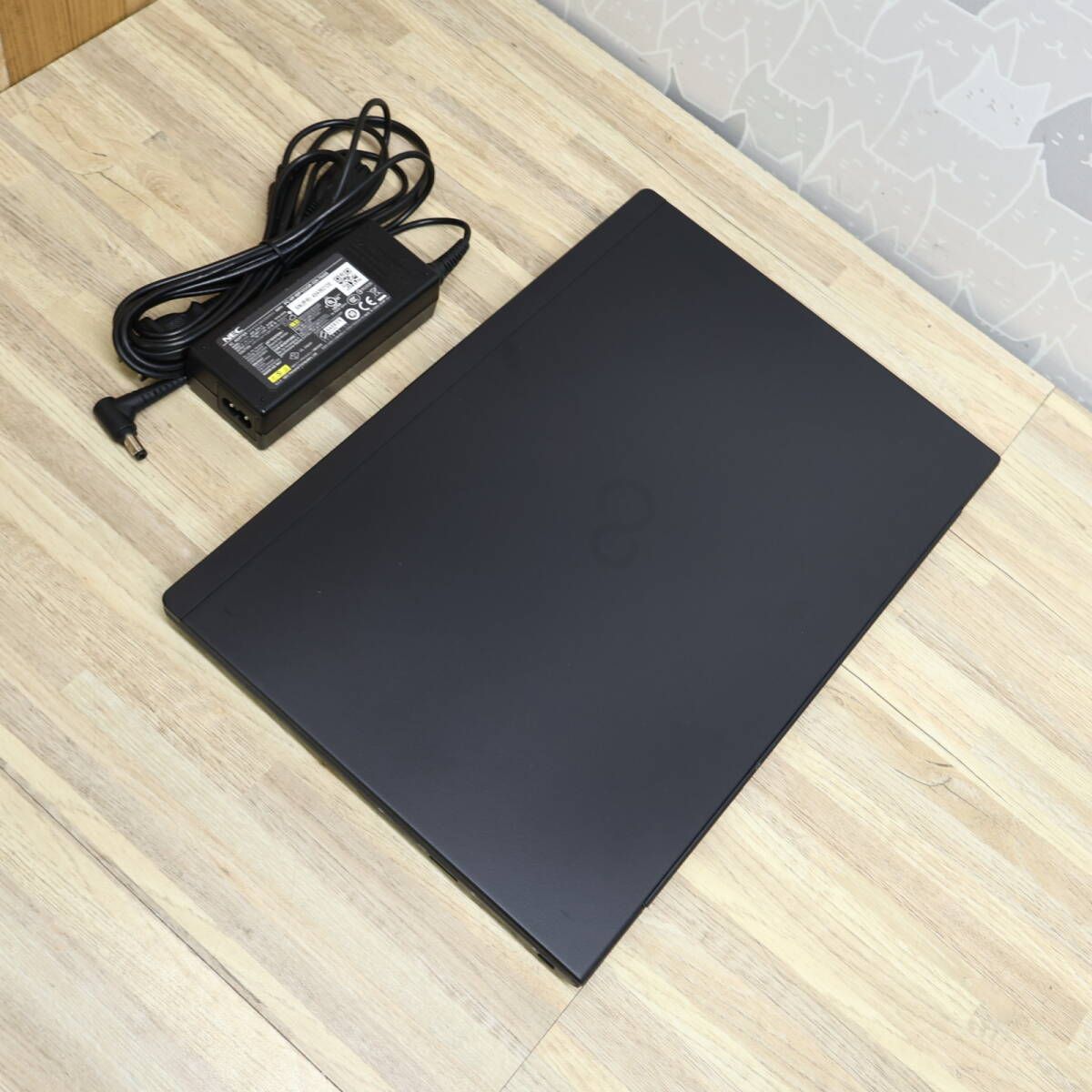 高解像度 美品SSD128GB メモリ8G★BluetoothノートPC30 ☆超美品 新品SSD128GB メモリ8GB☆FMVC07007 Bluetooth 高
