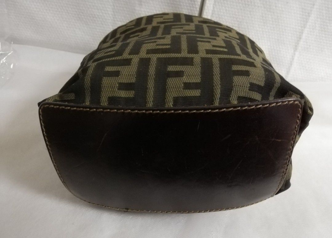 FENDI　フェンディ　ズッカ　トートバッグ