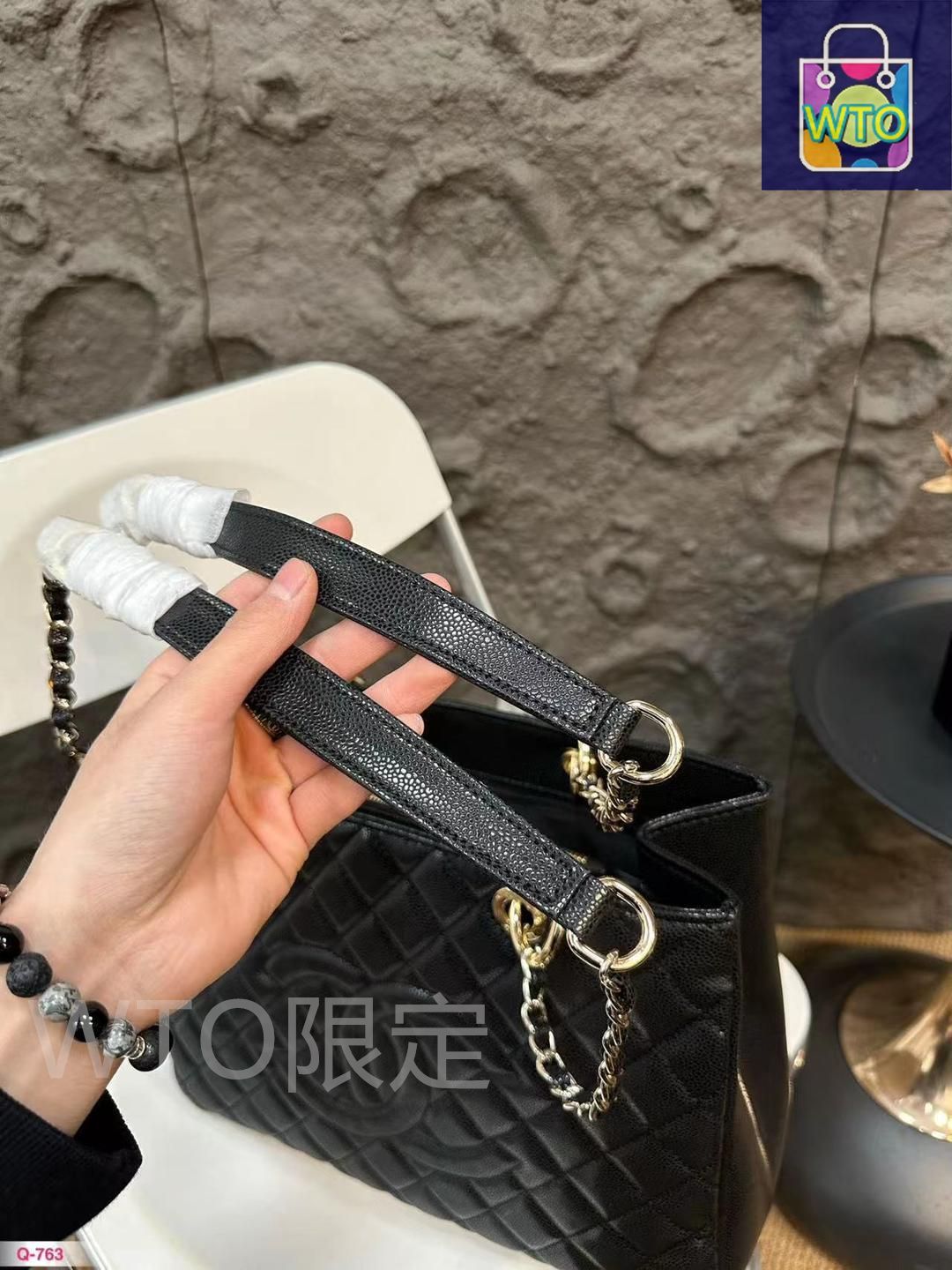 【ブレスレット風のバッグが斬新】CHANEL ハンドバッグ シャネル(CHANEL) バッグ ハンドバッグ | 通販・人気ランキング