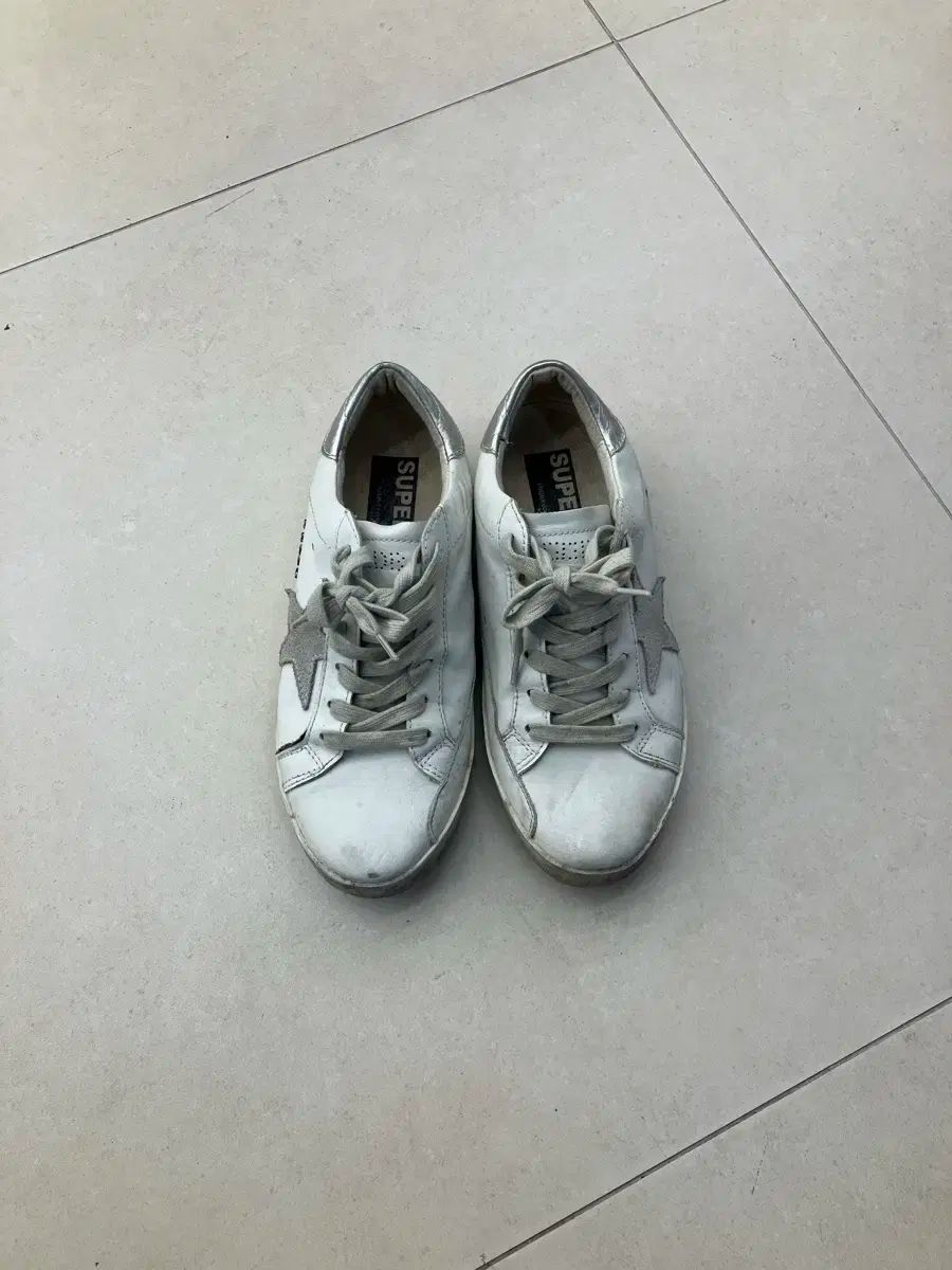 ゴールデングース スーパースター 39サイズ GOLDEN GOOSE(ゴールデングース) スーパースター シルバータブ 39